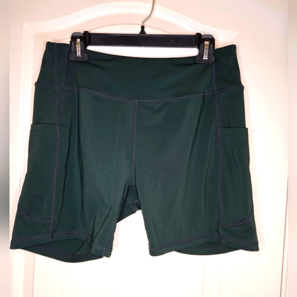 sportswear Pants - High waisted bike shorts